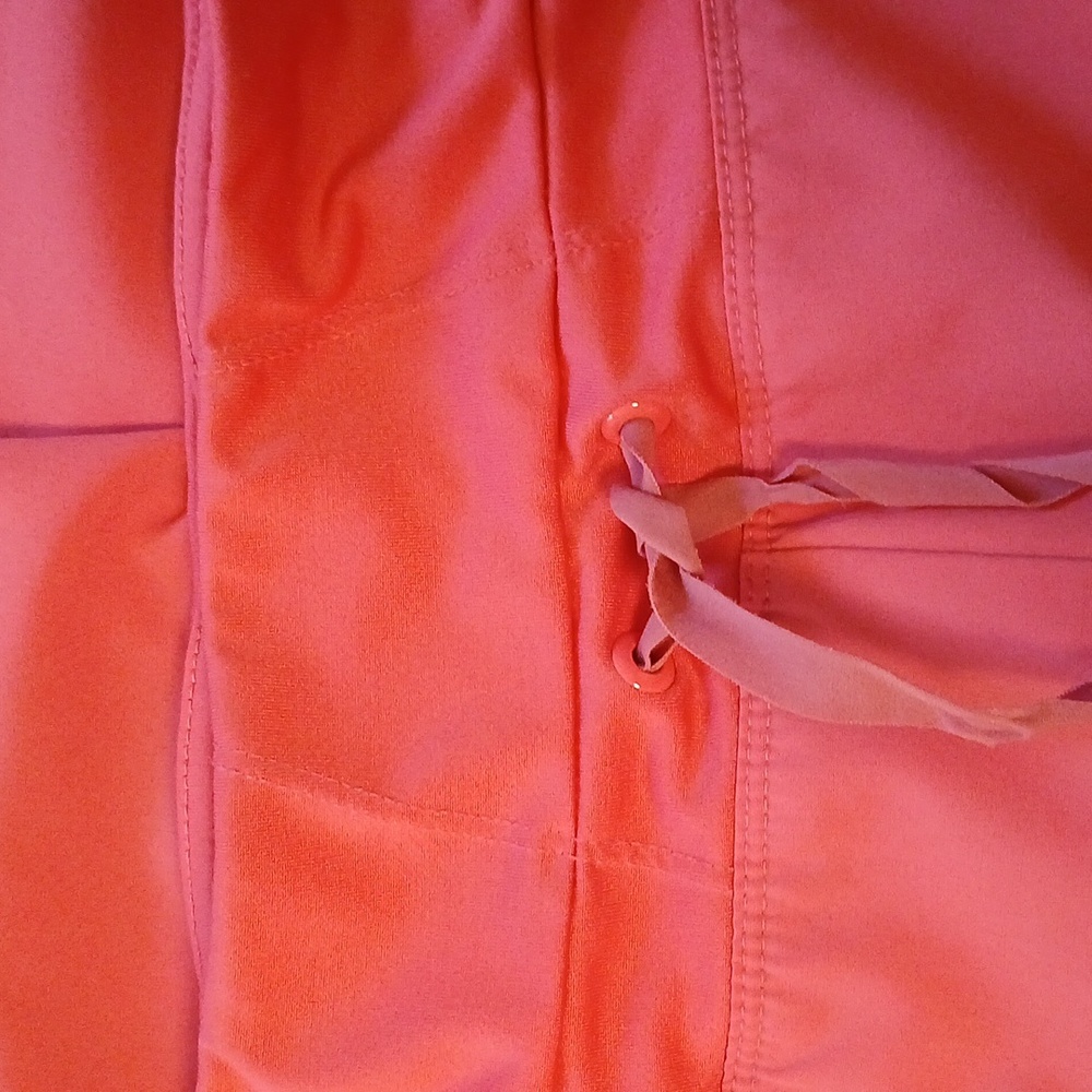 Barco One Women's Size M Multicolor Scrub Top and Coral Pants Set - Picture 9 of 17